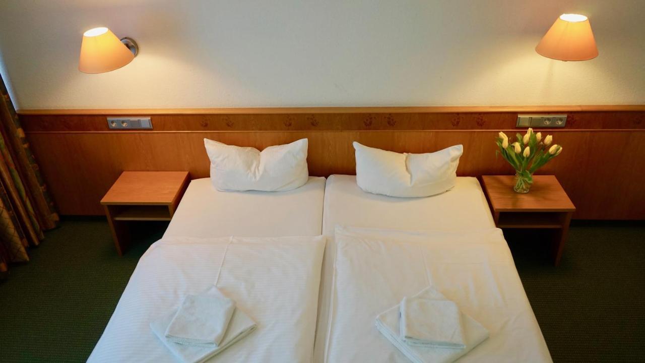 Landhotel Guenzburg Kupferzell Buitenkant foto